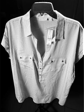 New York & Company White Short Sleeve Button-Front Pocket Blouse